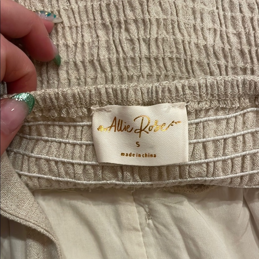 Beige Button-Up Women's Top - Picture 3 of 3